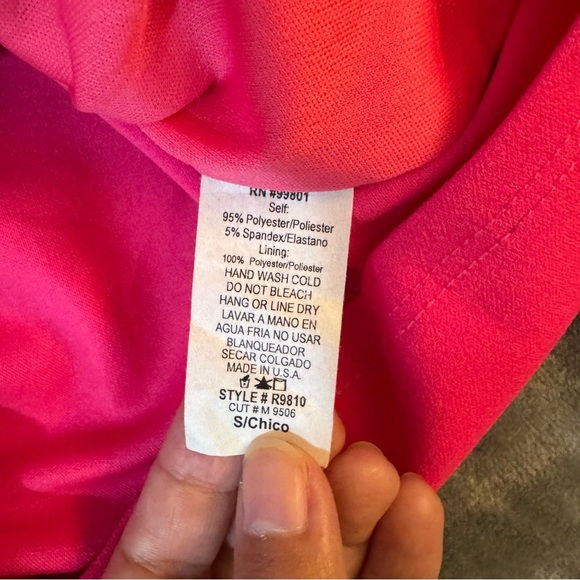 Fashion Nova Vibrant Pink One-Shoulder Dress

#1233 - Picture 6 of 6